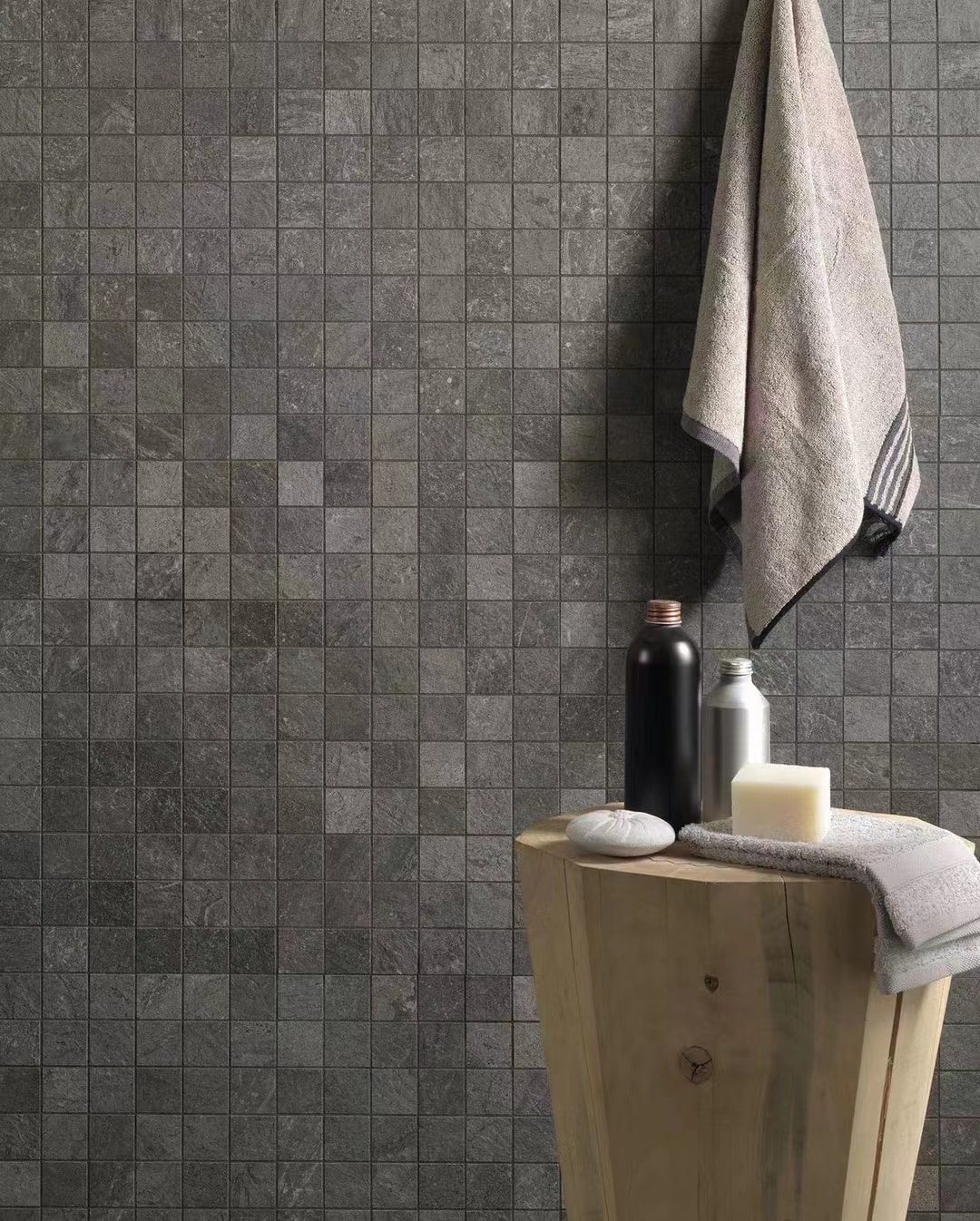 30X30 Q-STONE MOSAIC ANTHRACITE - REF GENERIQUE – Image 3