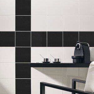 20X20 GLOSSY NOIR BAIN10 0.76M2 - LOT686